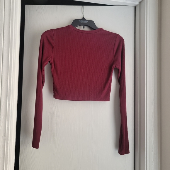 🟣Maroon long sleeve crop top - Picture 4 of 4